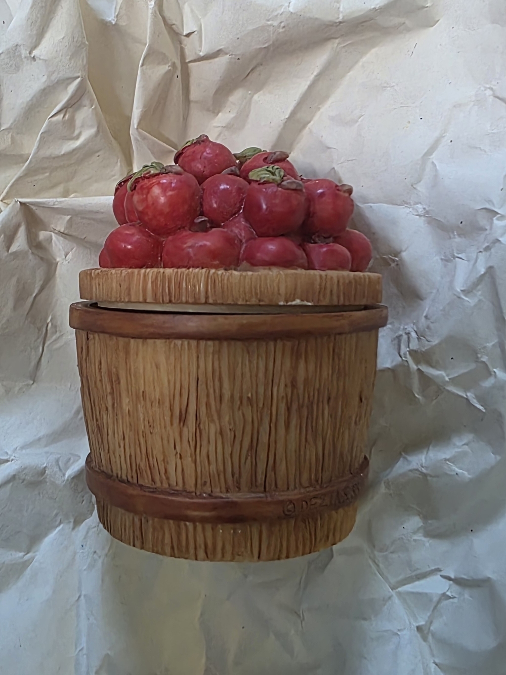 Dezine 1995 Fruit Trinket Boxes - Grapes AND Apples